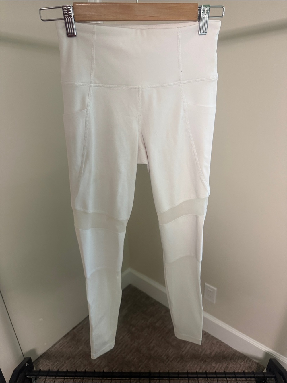 Athleta White High-Rise Mesh-Panel Leggings